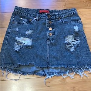 Button front faded black jean skirt